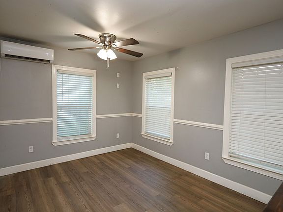3rd image of 522 1/2 Green St