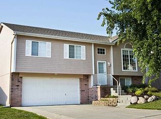 11663 Newport Ave, Omaha, NE 68164