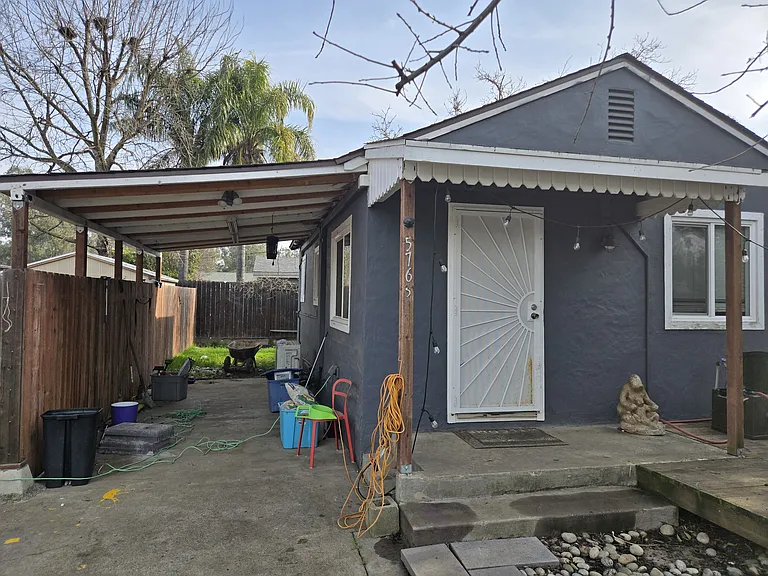 5765 Nina Way — Photo 18