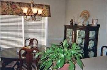3rd image of 7121 Castile Dr