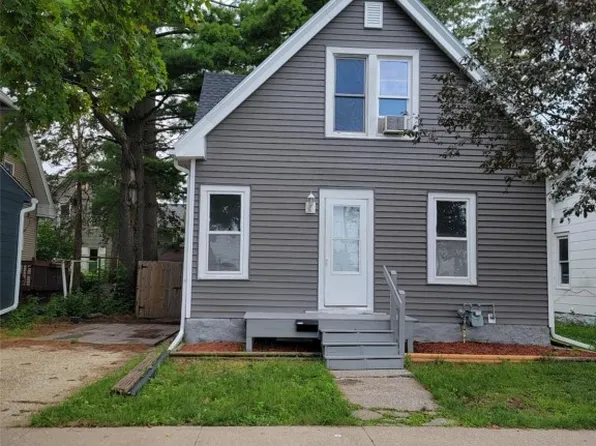 611 17th St NE, Cedar Rapids, IA 52402