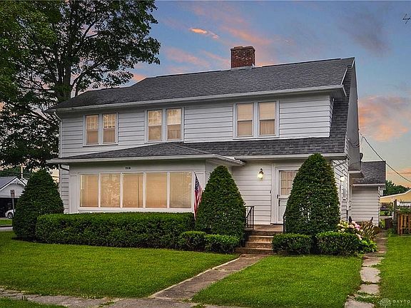 2nd image of 758 Washington Ave