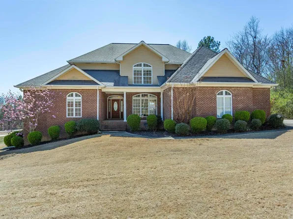 315 Forever Wild Ln, Oxford, AL 36203