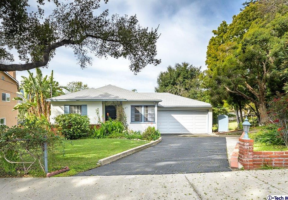 1st image of 4901 La Crescenta Ave