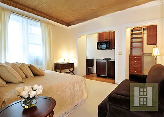 Rented by Halstead Real Estate | media 4