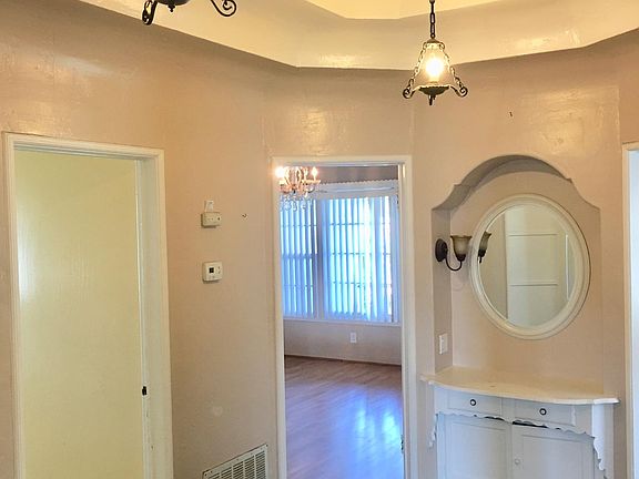 5th image of 9105 S Harvard Blvd