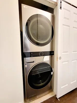 Rented by Esra Realty | media 6