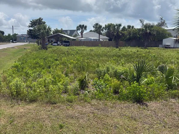 12 E 1st St #9, Pt Saint Joe, FL 32456