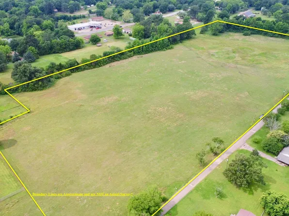 4th St, Omaha, TX 75571