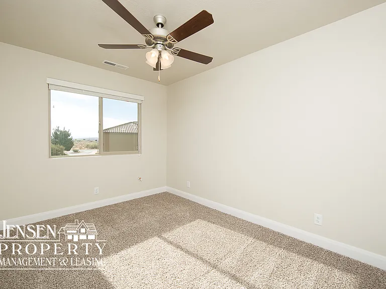 2502 Bella Vista Dr — Photo 11