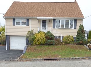 74 Hillcrest Ave, Woodland Park, NJ 07424