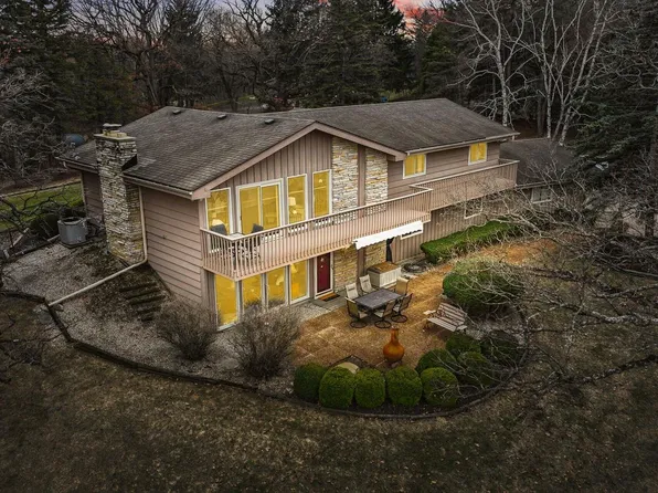 S24W26305 Windemere DRIVE, Waukesha, WI 53188