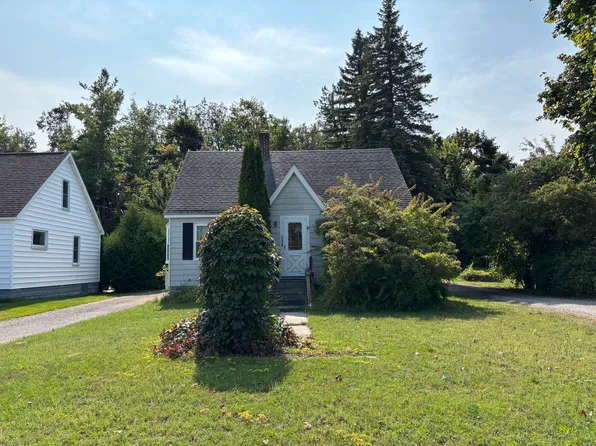 1053 Birch St, Rogers City, MI 49779