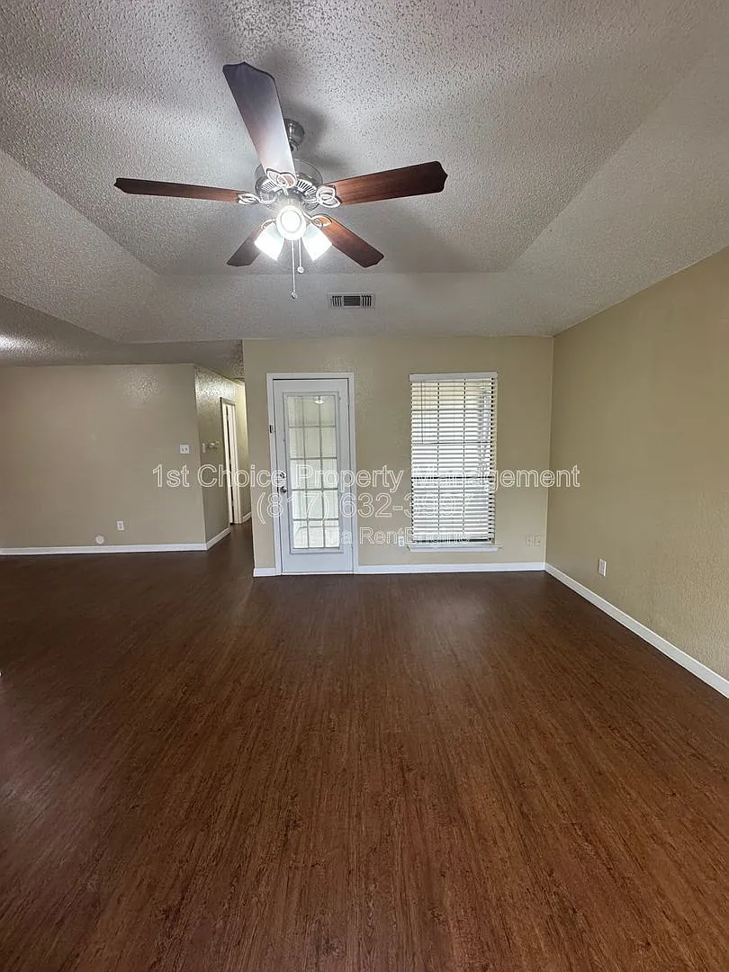 Building Photo - 1116 Landsdale Ln