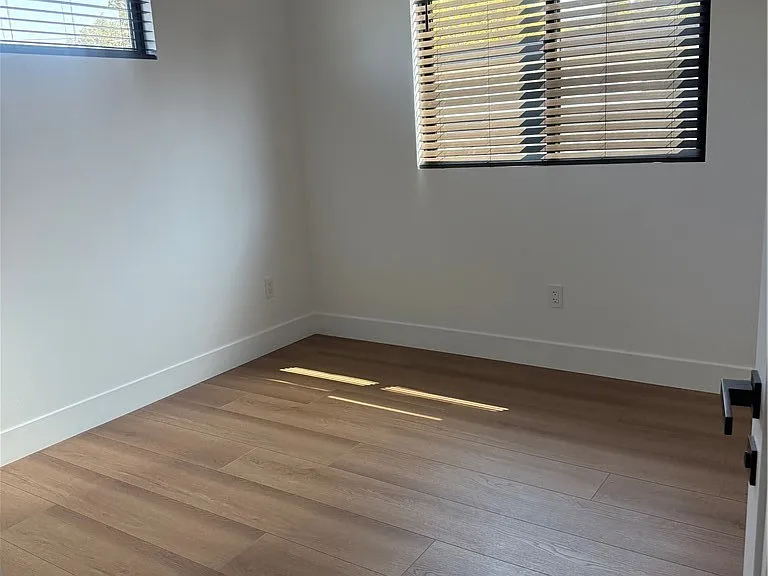 6148 Lederer Ave — Photo 7