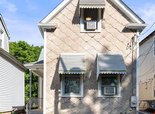 809 Military Rd, Saint Louis, MO 63125