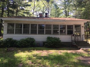 919 Hammond St, Harrison, MI 48625