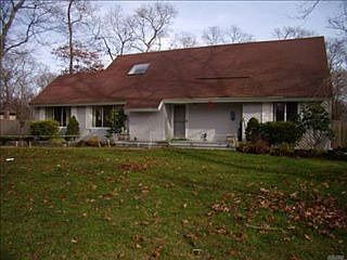 1st image of 136 Trout Brook Ln