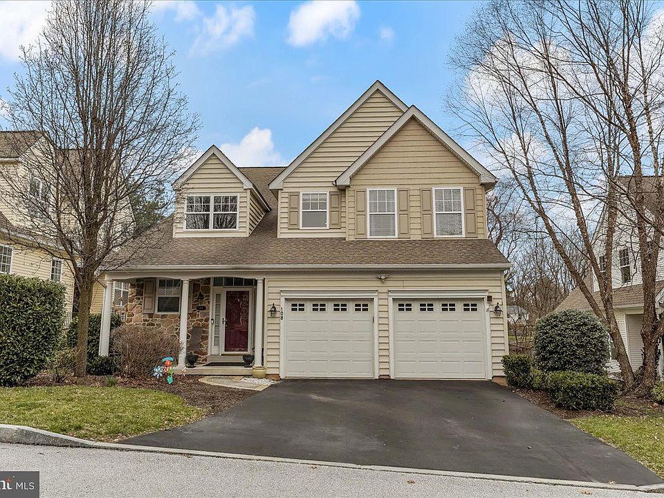 1st image of 108 Potters Pond Dr