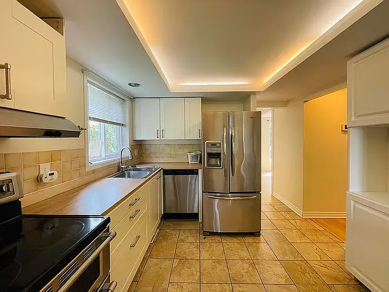 934 Beauclaire Dr — Photo 8