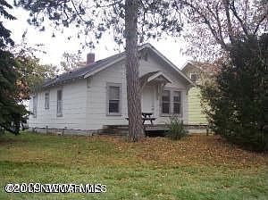 2nd image of 1416 Irvine Ave NW