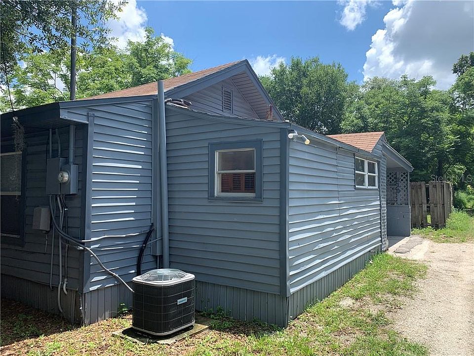 1st image of 410 Avenue D SE