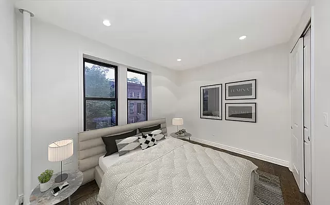 Rented by Avenues Real Estate | media 18