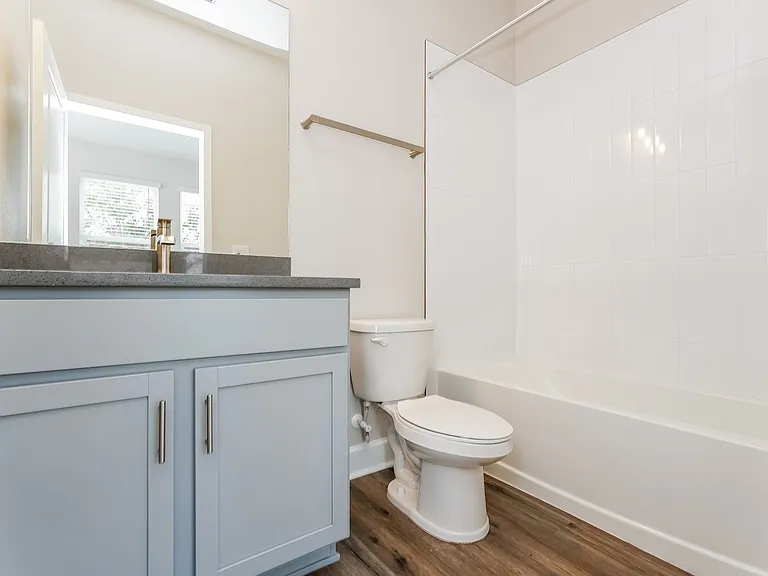Chatham 4x3.5 - Bathroom