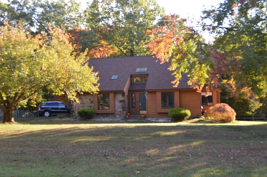 1st image of 1538 Canyon Dr