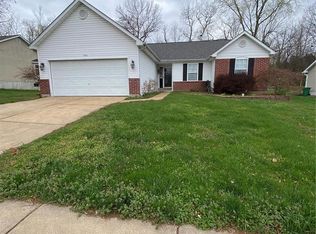 603 Sierra Ridge Ave, Pacific, MO 63069