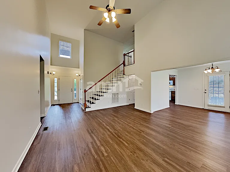 1914 Amacher Dr — Photo 5