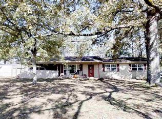 9105 Holmes Ln, Texarkana, TX 75503
