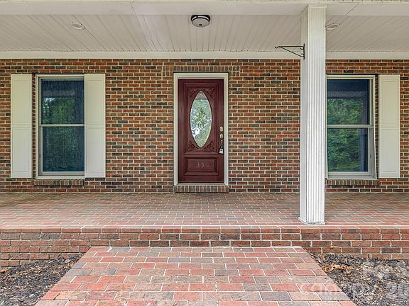 4th image of 35 Byrd Rd
