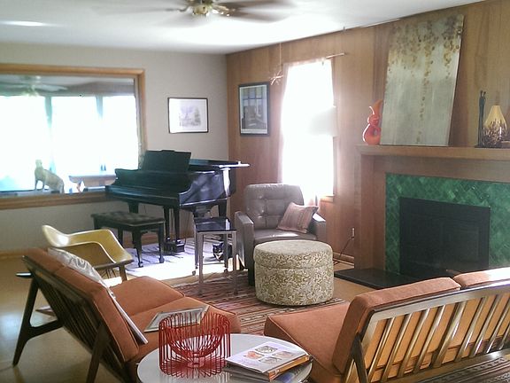 Spacious Living Room