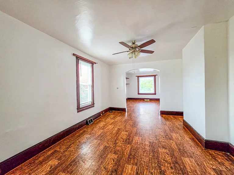 8 N Virginia Ave — Photo 11