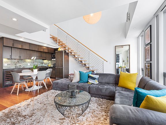 3rd image of 150 Myrtle Ave Penthouse 3205