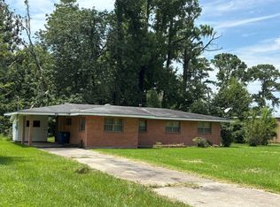 1211 S Lake Arthur Ave, Jennings, LA 70546