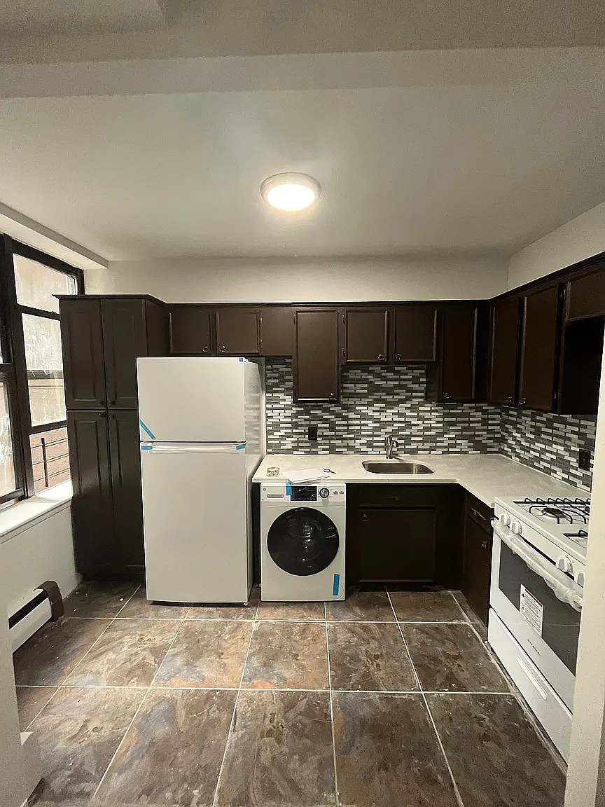 240 West 111th Street — Photo 3