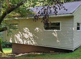 669 W Outer Dr, Oak Ridge, TN 37830