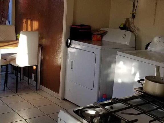 5th image of 233 Leighton Dr