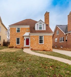 803 S Vine Ave, Park Ridge, IL, 60068