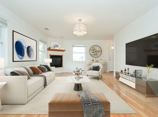 89 E Central St #1, Franklin, MA 02038