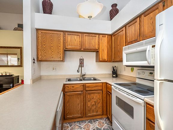 3rd image of 4836 W Doria Dr