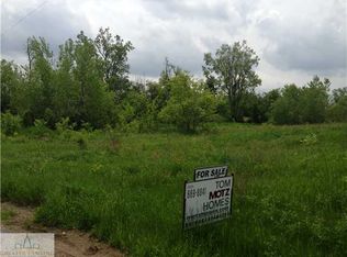 W Howe Rd, Dewitt, MI 48820