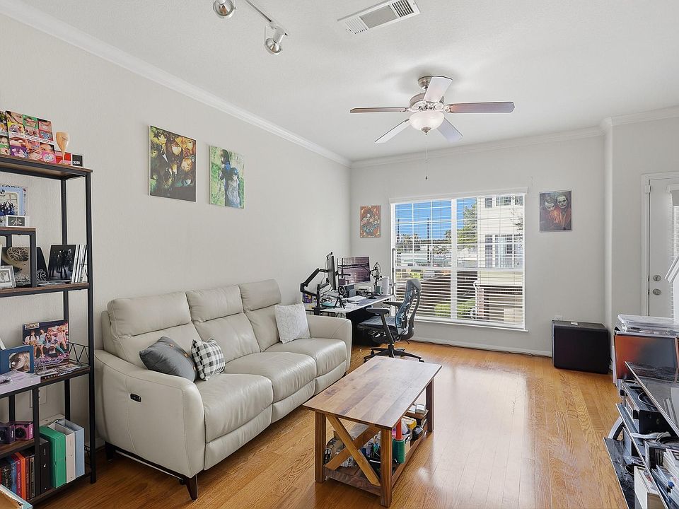 1st image of 9200 Westheimer Rd APT 1201
