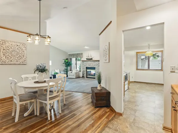 70 Jackson Ct, Hastings, MN 55033