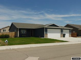 1920 Lakota Trl, Bar Nunn, WY 82601