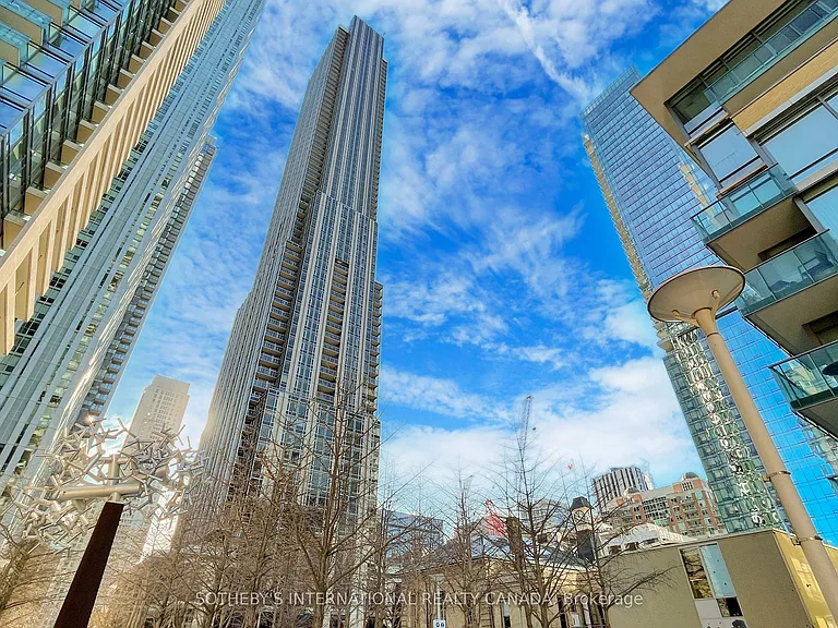 11 Yorkville Ave #2112 — Photo 16