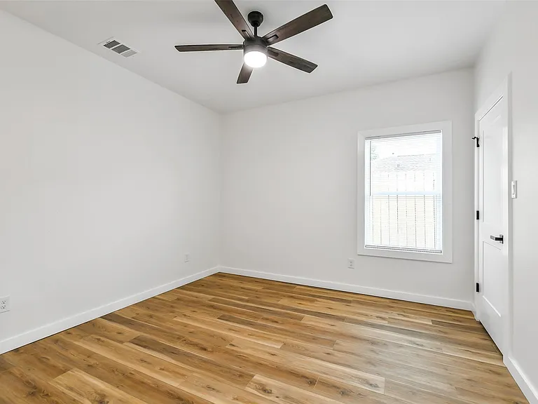 7486 Stanwick Dr #B — Photo 14