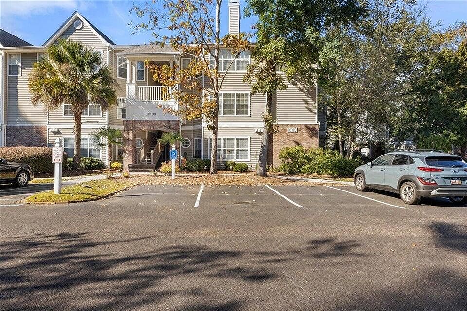 1st image of 188 Midland Pkwy APT 323